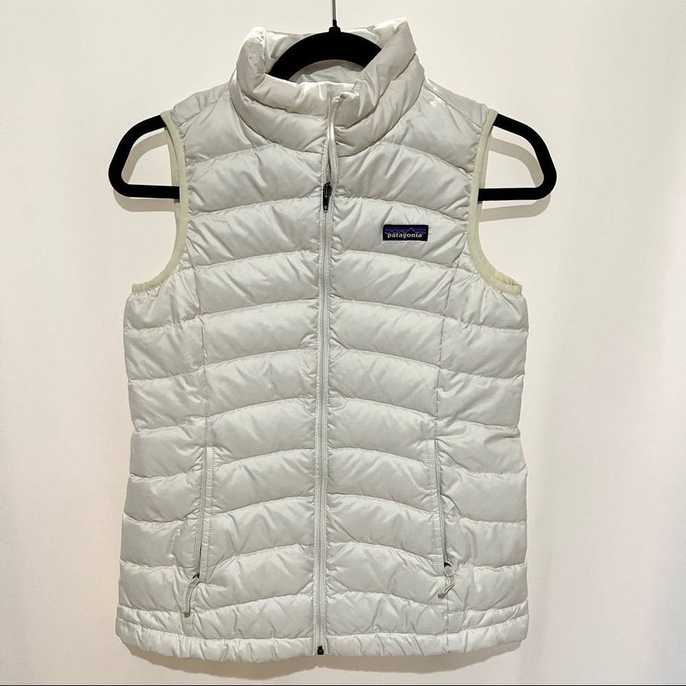 Girls Large (12) white / cream puffer vest